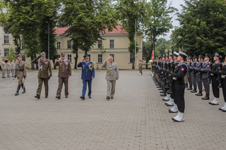 Před jednáním náčelníků generálních štábů zemí V4 se uskutečnilo oficiální přivítání s vojenskými poctami