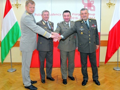 Fotografie náčelníků generálních štábů České republiky, Maďarska, Polska a Slovenska
