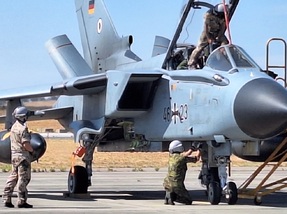 NATO Tiger Meet 2025: Češi si vyzkoušeli stroje spojenců, cvičili i tankování se spuštěnými motory