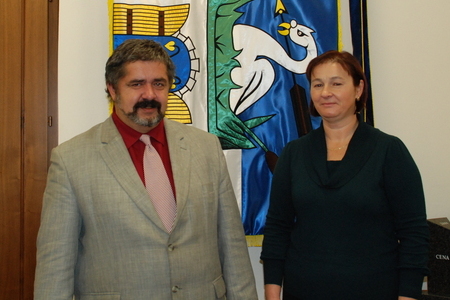 Z peněz, které mezi sebou vojáci z Náměště vybrali, opraví v Chrastavě sportoviště