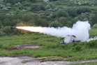 Střelba z protiletadlového raketového kompletu S-10M. 