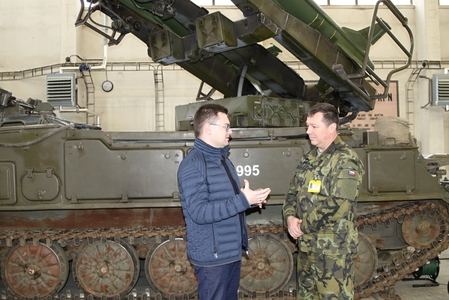 Výměna zkušeností byla přínosem pro zástupce Vojenského technického ústavu i strakonického protiletadlového pluku. 