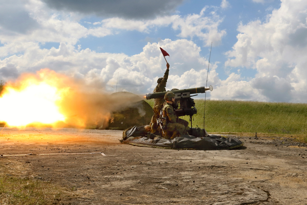 Strakoničtí vojáci otestovali nové zbraňové systémy RBS-70NG při zkušebních střelbách.
