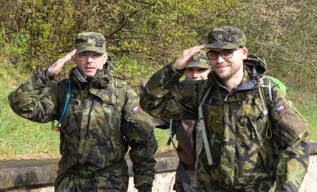 Pochodu Military Death March se pravidelně účastní vojáci.