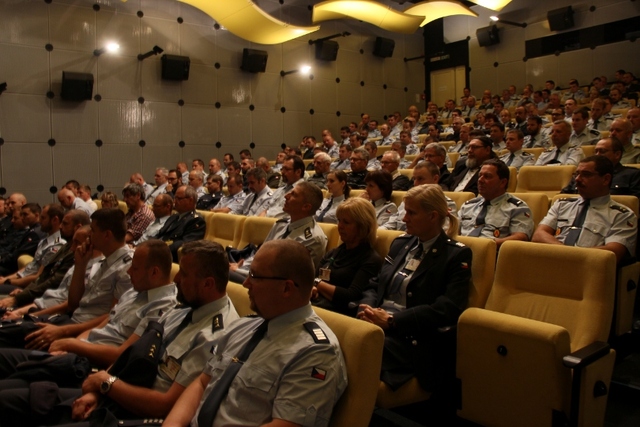 Příslušníci strakonického útvaru patřili mezi první vojáky, kteří zhlédli nový film Anthropoid.