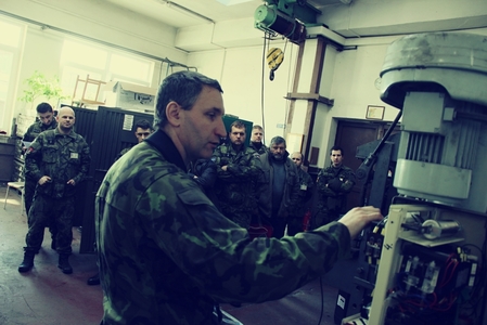 Armádní elektrotechnici se připravovali ve Strakonicích na zkoušky odborné způsobilosti. 