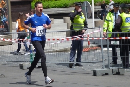 „Ukradli mi kolo, tak jsem začal běhat,“ říká protiletadlovec s nejvyšší vytrvalostí