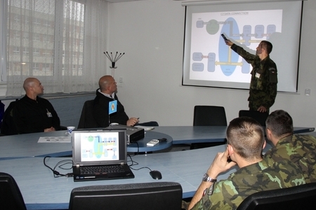 Strakonický pluk navštívili počítačoví odborníci americké armády