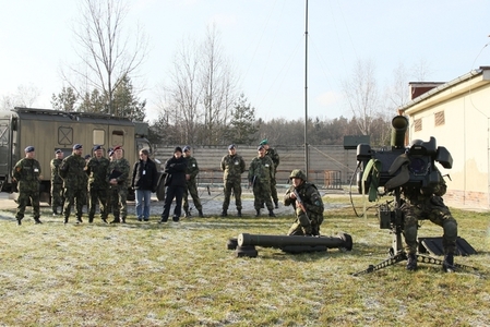Generál Pavel navštívil protiletadlový pluk ve Strakonicích
