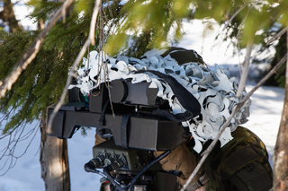 Aparatura pozorovatele vzdušného prostoru slouží vojákům k detekci nízkoletících cílů.