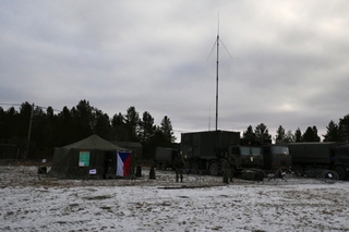 Výstavba místa velení protiletadlové raketové baterie