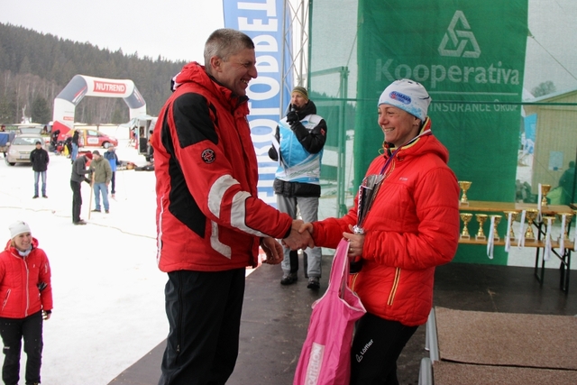Strakonický pluk na Šumavském skimaratonu v kategorii žen reprezentovala Eva Daverná. 
