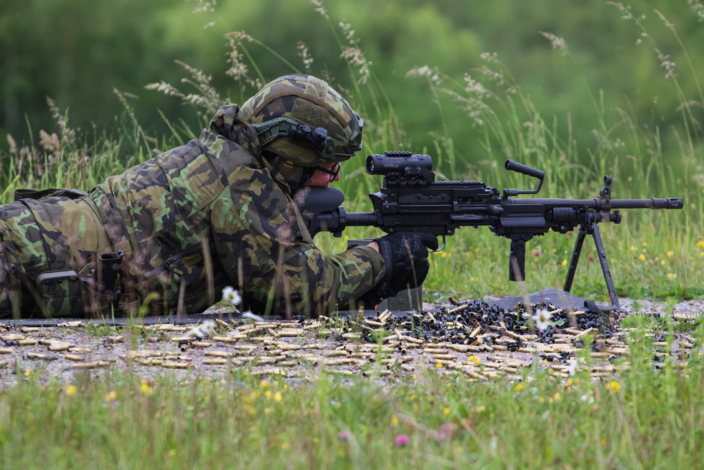 Absolvovali také střelby z kulometů FN MINIMI Mk3
