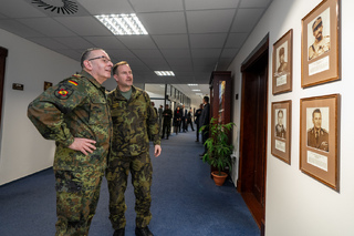 Fotografie bývalých náčelníkú Generálního štábu AČR