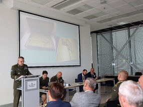 Zástupce náčelníka Generálního štábu AČR generál Miroslav Hlaváč: V následujících týdnech a měsících bude naše setkávání se soukromým sektorem intenzivní. Musíme vědět, ‚co už existuje‘, najít způsoby, jak efektivně spolupracovat a využít know-how firem pro naše potřeby. 