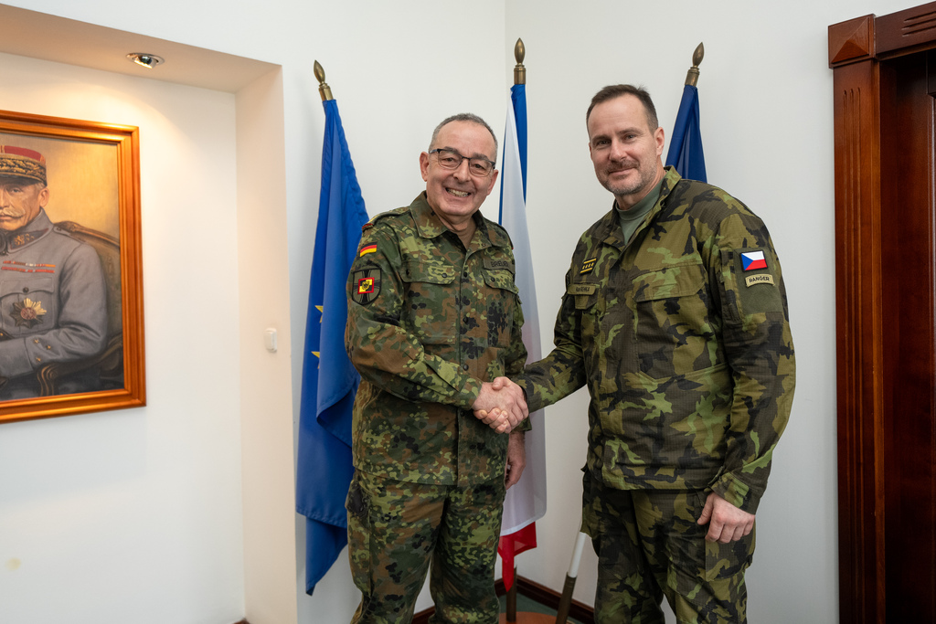 Generálové Carsten Breuer a Karel Řehka