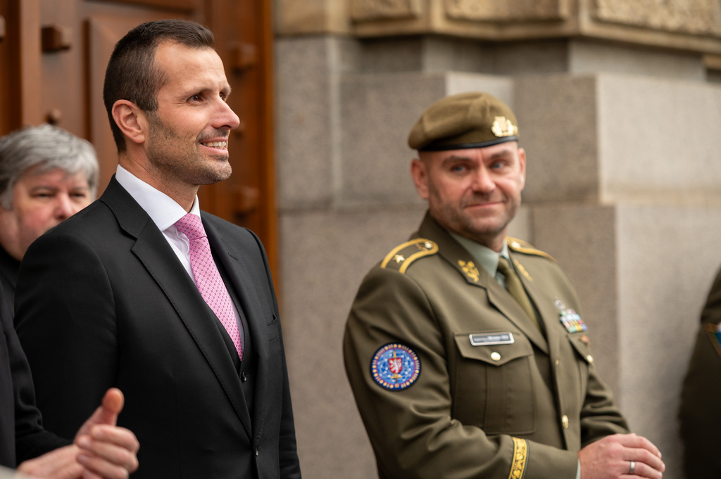 Na Vítězném náměstí byla slavnostně zahájena panelová výstava - Vojenské újezdy ČR