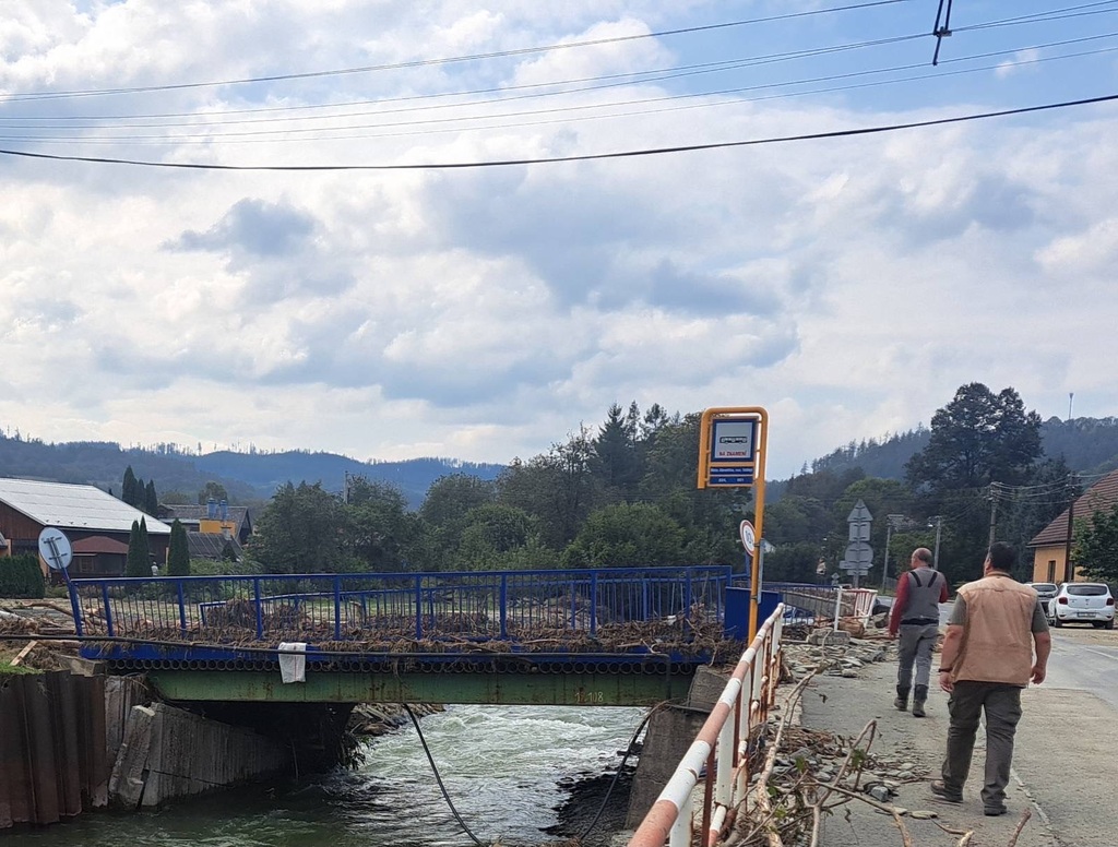 Míra destrukce je obrovská, postavit mosty bude technicky i časově náročné