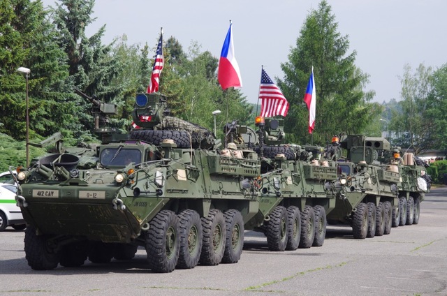 Ministr obrany Martin Stropnický přivítal americké vojáky