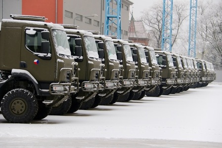 Minister of Defence receives shipment of Tatra trucks
