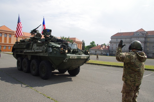 Ministr obrany Martin Stropnický přivítal americké vojáky