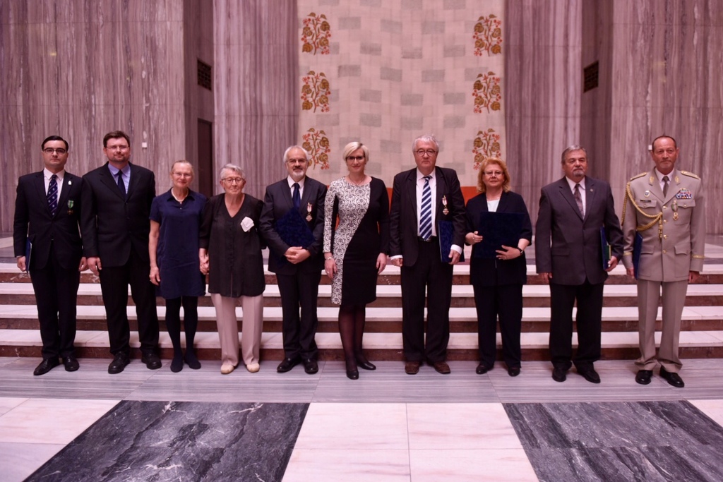 To celebrate the 73rd anniversary of the end of WW II, Minister Slechtova decorated nine eminent individuals with military awards for bravery during the war