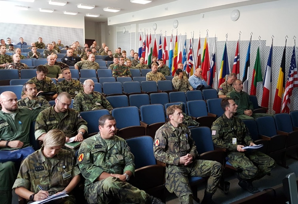 Gripeny i bombardéry budou v září křižovat české nebe při cvičení Ample Strike 2018
