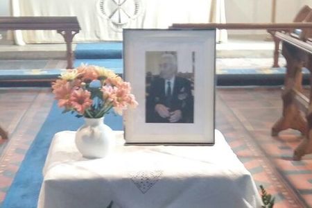 Čeští letci vzdali hold plukovníku Nečasovi v kostele St. Leonards v anglickém Horringeru