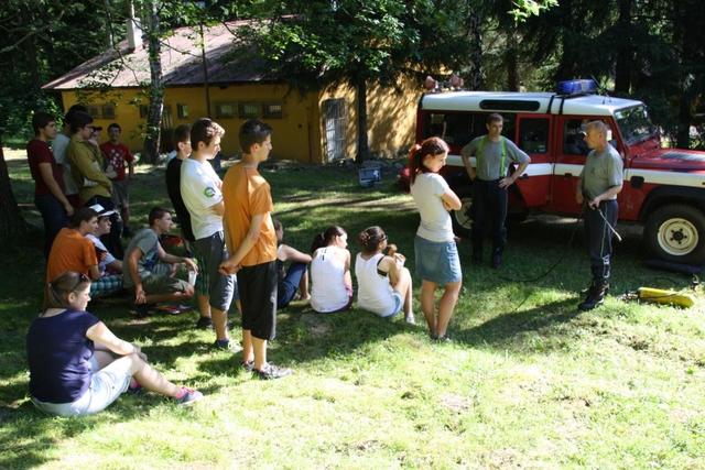 Odpolední zaměstnání prvního dne s hasiči VHJ Jince (2)