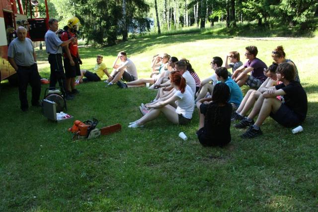 Odpolední zaměstnání prvního dne s hasiči VHJ Jince (3)
