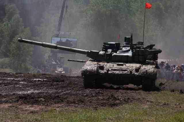 Do ukázek bojů zasáhly i tanky T72 M4 CZ 