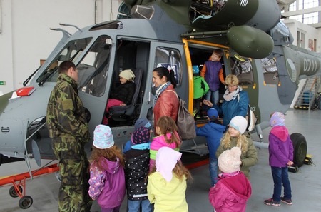 V letošním roce navštívilo leteckou základnu v Kbelích 2257 dětí 