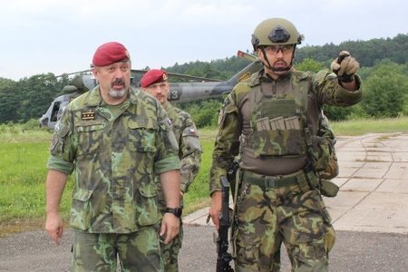 Generál Opata navštívil vojáky, kteří budou posilovat misi v Afghánistánu a Mali 