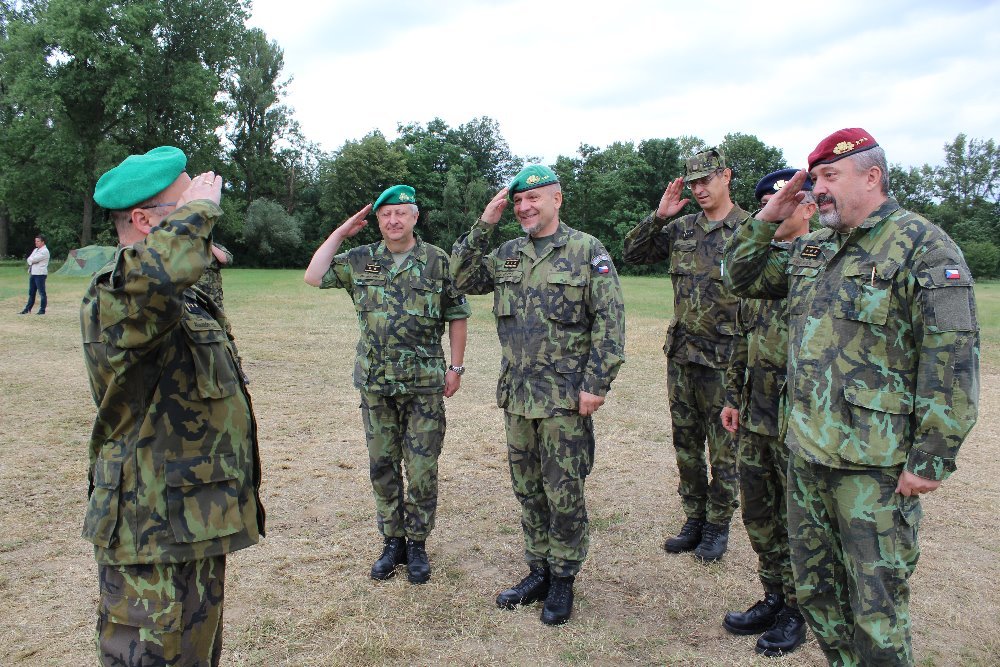 Vojáky navštívil generálporučík Aleš Opata, generálporučík Jiří Baloun a generálmajor Jaromír Zůna