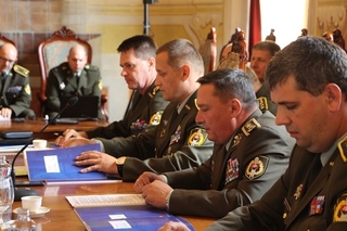 Od 1. července 2018 předsedá Visegrádské skupině Slovensko