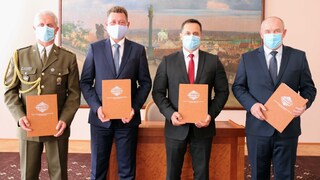Ilustrační obrázek ke článkuVojenská třída v Sokolově byla stvrzena podpisem společné smlouvy