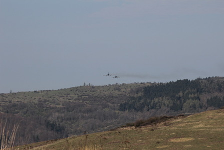 Letecký úder dvojice lehkých bitevních letounů L-159A Alca 