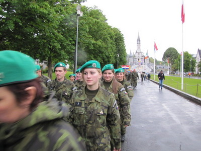 Příslušníci armády se zúčastnili 55. mezinárodní vojenské pouti v Lurdech