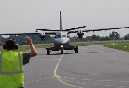 Letoun L-410 se vrátil s čtyřčlenným lékařským týmem