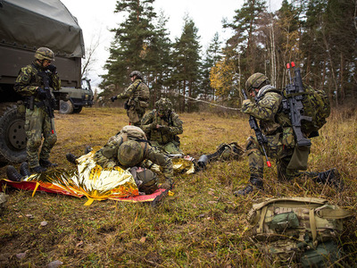 Příprava zraněného na MEDEVAC