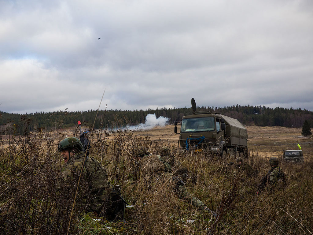 Předávání povelů po útoku bitevníkem L-159 ALCA