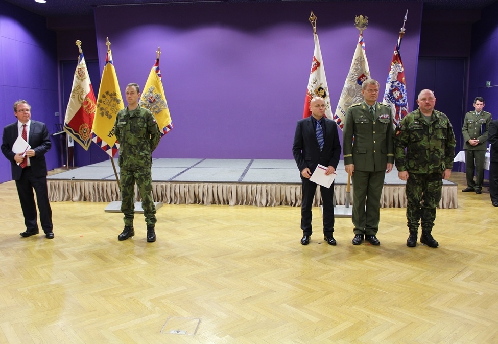 Setkání se zaměstnavateli se konalo se v konferenčním sále Domu armády Praha 