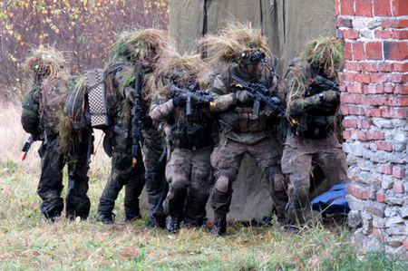 Na Boleticích trénovali nováčci 601. skupiny speciálních sil