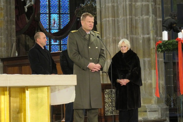 Za spolupráci Stonožce poděkoval generál Bečvář