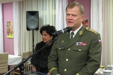 Generál Bečvář poděkoval vojenským a leteckým přidělencům za spolupráci v roce 2016