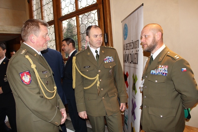 Společnost ČEPS ocenila vojáky Armády České republiky