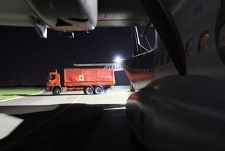 Letoun Casa C 295 M převáží pomoc Íránu