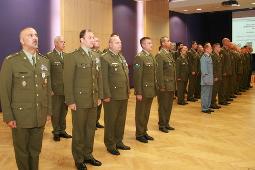 Velení armády ocenilo vojáky za řešení krizové situace