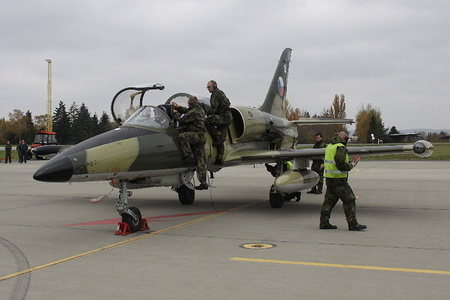 Přelet Albatrosů na novou mateřskou základnu