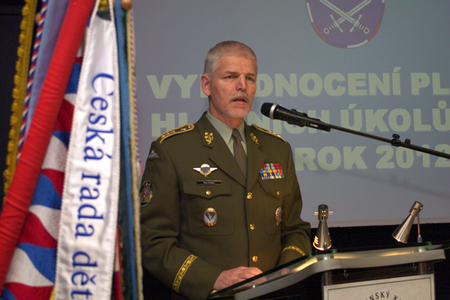 Generál Pavel: Rozhodujícím kritériem musí být kvalita
